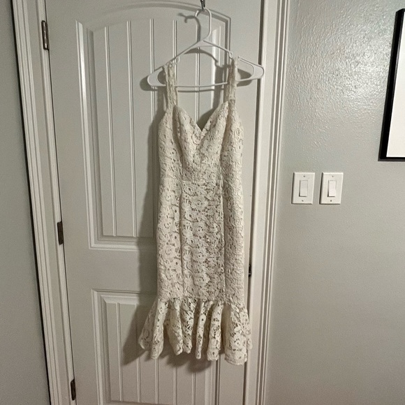 Chi chi London lace white midi dress with frill hem - Picture 1 of 6